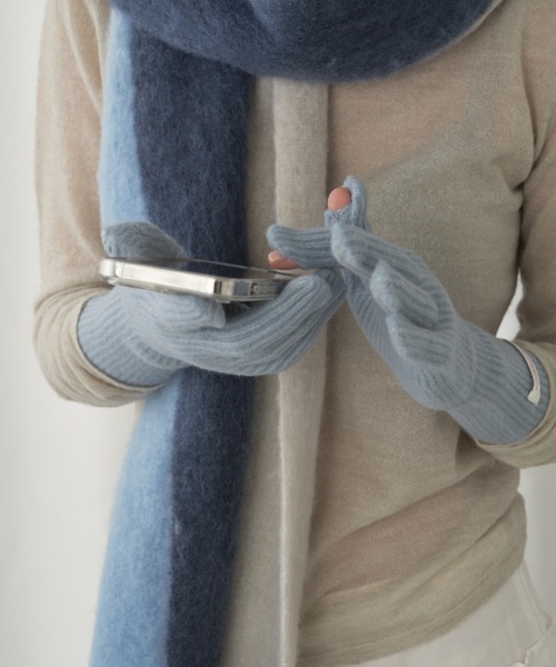 GIUNON（ジウノン）の「smartphone touch gloves / スマートフォンタッチ手袋（手袋・レディース・グレー/アイボリー/ライトブルー・FREE）」の22枚目の写真