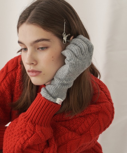 GIUNON（ジウノン）の「smartphone touch gloves / スマートフォンタッチ手袋（手袋・レディース・グレー/アイボリー/ライトブルー・FREE）」の11枚目の写真