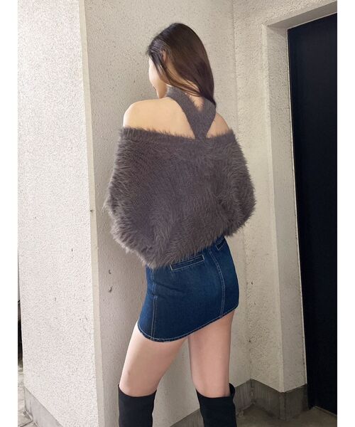 GYDA(ジェイダ)の「オフショルシャギーチョーカーニットトップス(ニット/セーター・レディース・チャコールグレー/アイボリー・FREE)」の13枚目の写真