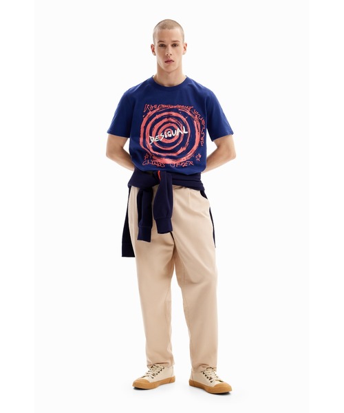 Desigual(デシグアル)の「スパイラル&メッセージ Tシャツ(Tシャツ/カットソー・メンズ・ブルー系1/ブルー系2・M/L/S/XL/XXL)」の6枚目の写真