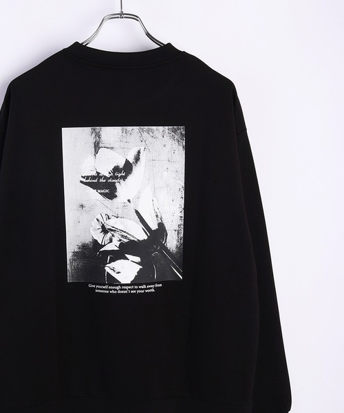 Naive magic（ナイーブマジック）の「NAIVEMAGIC ダンボールニット バックプリントトレーナー（スウェット・メンズ・ホワイト/ブルー/ブラック/ブラック系その他/ホワイト系その他・M/L）」の4枚目の写真