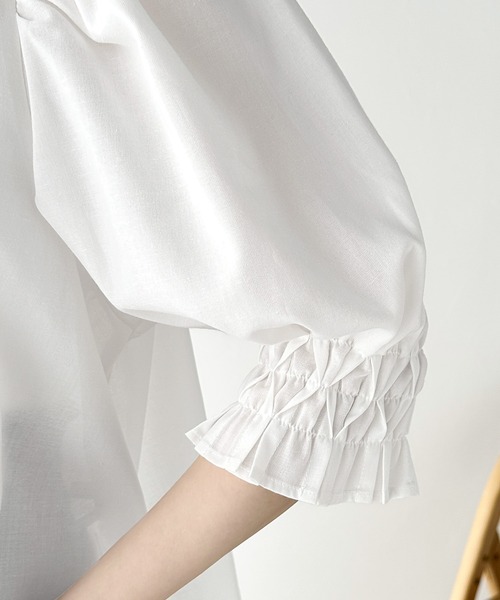 １枚でサマになる。前後2wayバルーンスリーブリボンブラウス