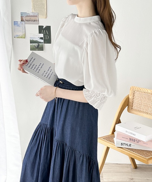 １枚でサマになる。前後2wayバルーンスリーブリボンブラウス
