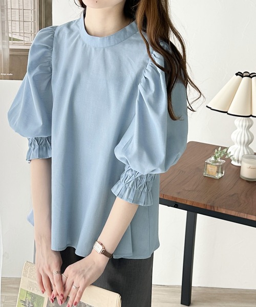 １枚でサマになる。前後2wayバルーンスリーブリボンブラウス