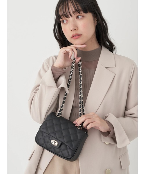 earth music&ecology（アースミュージックアンドエコロジー）の「キルティングチェーンショルダーバッグ（ショルダーバッグ・レディース・ピンク/アイボリー/ベージュ/ブラック/パープル・FREE）」の7枚目の写真