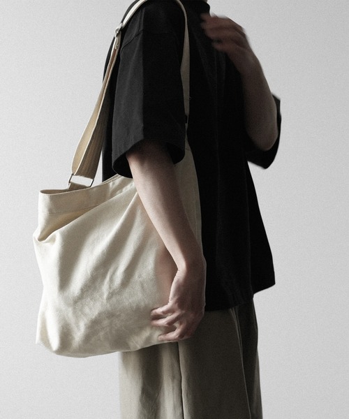 RUUBON（ルーボン）の「ショルダーバッグ（ショルダーバッグ・メンズ・グレー・FREE）」の10枚目の写真