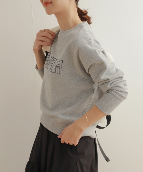 URBAN RESEARCH DOORS（アーバンリサーチドアーズ）の「フロッキーロゴスウェット（スウェット・レディース・グレー/アイボリー・MEDIUM）」の20枚目の写真
