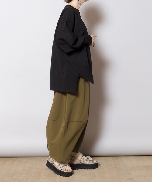 OSMOSIS(オズモーシス)の「コクーンスカート(スカート・レディース・カーキ/グレー系その他/ブラック・ONE SIZE)」の22枚目の写真