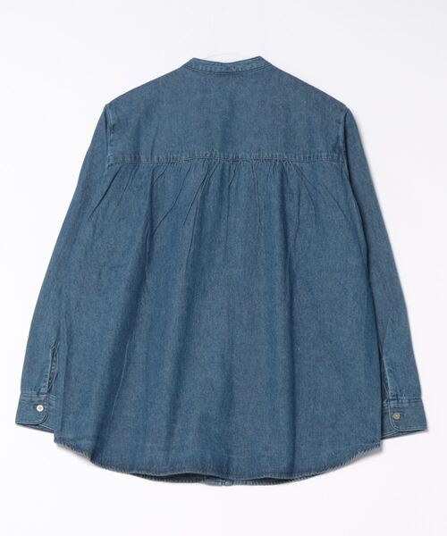 SOMETHING（サムシング）の「【SOMETHING】バンドカラーデニムシャツ（シャツ/ブラウス・レディース・ダークインディゴブルー・S/M）」の2枚目の写真