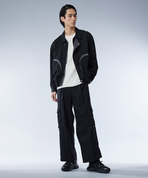 UNITED TOKYO(ユナイテッドトウキョウ)の「ヴァゼロナイロンカーゴパンツ | セットアップ着用可能(カーゴパンツ・メンズ・ブラック/ダークグレー・2/1)」の20枚目の写真