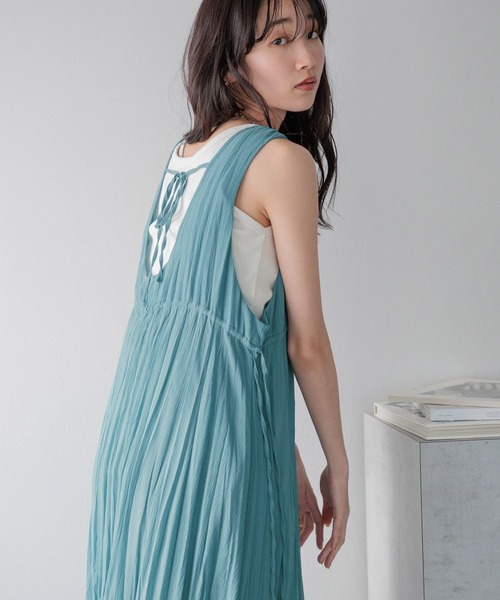 LOWRYS FARM(ローリーズファーム)の「クリンクルリボンノースリーブワンピース 111731(ワンピース・レディース・ブラウン/ピンク/アイボリー/ブラック/ブルー/ブルー系その他・FREE)」の12枚目の写真