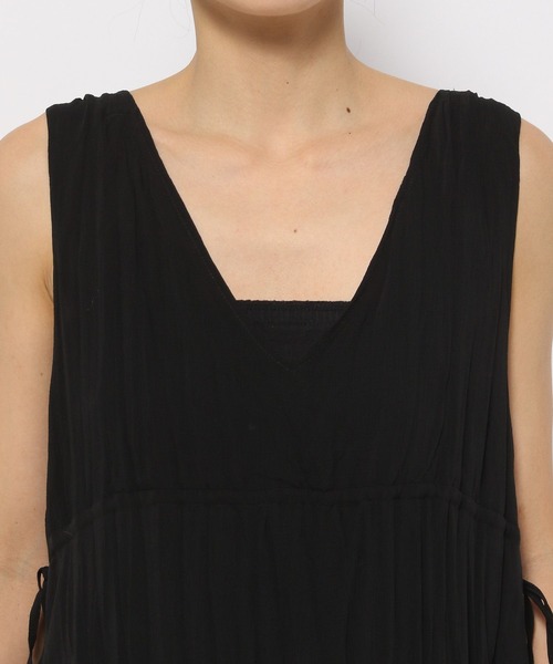 LOWRYS FARM(ローリーズファーム)の「クリンクルリボンノースリーブワンピース 111731(ワンピース・レディース・ブラウン/ピンク/アイボリー/ブラック/ブルー/ブルー系その他・FREE)」の17枚目の写真