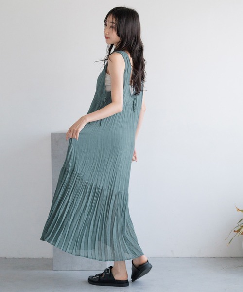 LOWRYS FARM(ローリーズファーム)の「クリンクルリボンノースリーブワンピース 111731(ワンピース・レディース・ブラウン/ピンク/アイボリー/ブラック/ブルー/ブルー系その他・FREE)」の7枚目の写真