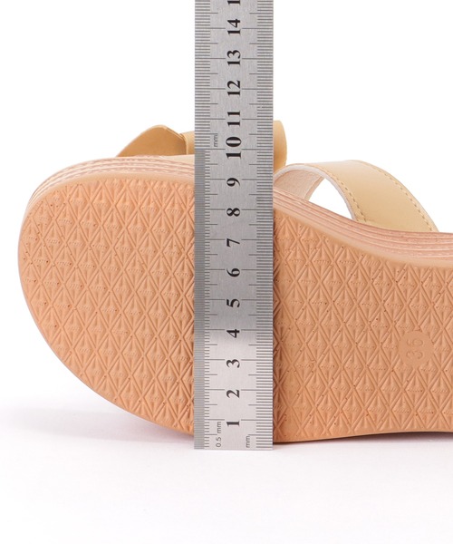 Lace Ladies（レースレディース）の「レザー調 ビッグリボン 厚底 ウエッジ サンダル（サンダル・レディース・アイボリー/ベージュ・22.5/23/23.5/24/24.5/ 25）」の20枚目の写真