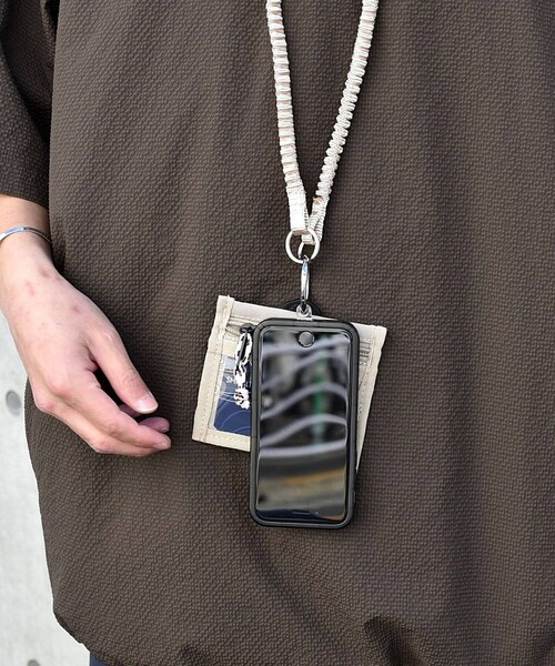 SHIPS any(シップス エニィ)の「【SHIPS any別注】BYON BYON: マルチ ID パス ケース スマホストラップ◇(スマホグッズ・メンズ・ブラック/オリーブ/ネイビー/ベージュ・ONE SIZE)」の9枚目の写真