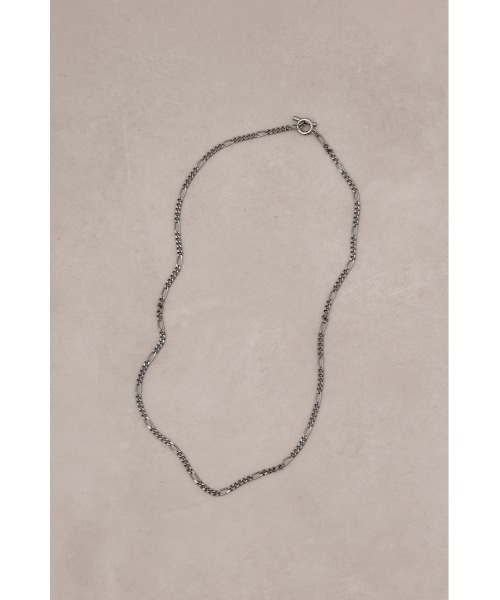 AZUL by moussy（アズールバイマウジー）の「フィガロチェーンスリムネックレス（ネックレス・メンズ・ブラック/シルバー・FREE）」の4枚目の写真