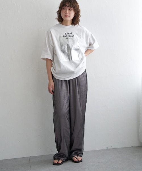 notch.（ノッチ）の「ロゴ箔プリントオーバーサイズTシャツ（Tシャツ/カットソー・レディース・ブラック/オフホワイト・M）」の16枚目の写真