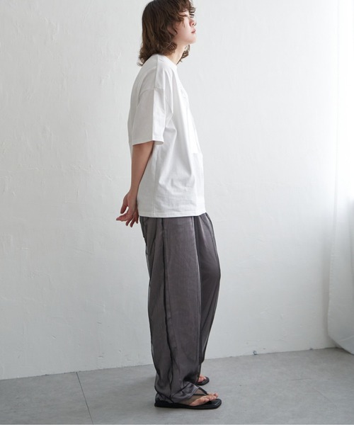 notch.（ノッチ）の「ロゴ箔プリントオーバーサイズTシャツ（Tシャツ/カットソー・レディース・ブラック/オフホワイト・M）」の17枚目の写真