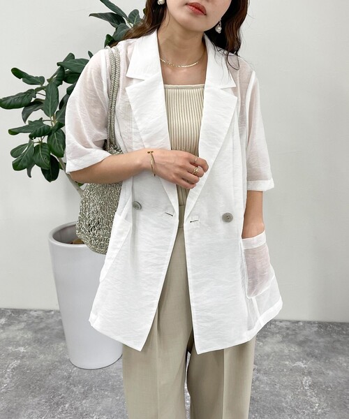 fredy emue(フレディエミュ)の「シアー半袖ダブルジャケット(ダウンジャケット/コート・レディース・ブラック/オフホワイト・38)」の3枚目の写真