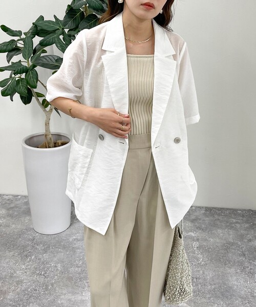 fredy emue(フレディエミュ)の「シアー半袖ダブルジャケット(ダウンジャケット/コート・レディース・ブラック/オフホワイト・38)」の8枚目の写真