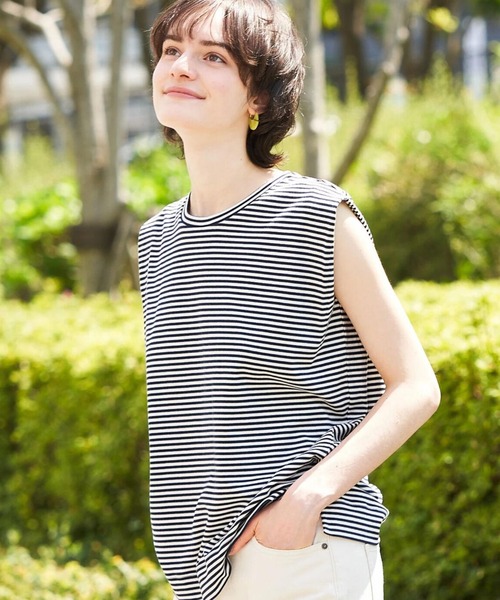 AMERICAN HOLIC（アメリカンホリック）の「ショルダータックノースリーブプルオーバー（Tシャツ/カットソー・レディース・グレイッシュベージュ/ブラック/ブルー系その他2/ライトグリーン/ブラック系その他4/オフホワイト・M/L）」の6枚目の写真