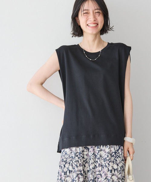 AMERICAN HOLIC（アメリカンホリック）の「ショルダータックノースリーブプルオーバー（Tシャツ/カットソー・レディース・グレイッシュベージュ/ブラック/ブルー系その他2/ライトグリーン/ブラック系その他4/オフホワイト・M/L）」の3枚目の写真