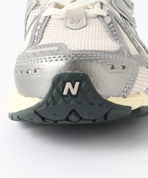 NEW BALANCE(ニューバランス)の「NEW BALANCE (ニューバランス) M1906RRD(スニーカー・メンズ・ライトグレー・28.5cm/28cm/27.5cm/27cm/26.5cm/26cm/25.5cm)」の9枚目の写真