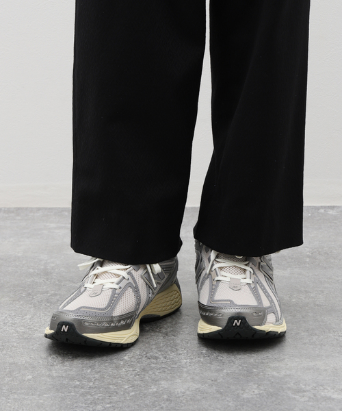 NEW BALANCE(ニューバランス)の「NEW BALANCE (ニューバランス) M1906RRD(スニーカー・メンズ・ライトグレー・28.5cm/28cm/27.5cm/27cm/26.5cm/26cm/25.5cm)」の17枚目の写真