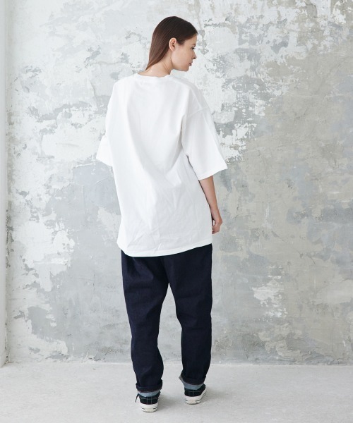 rehacer(レアセル)の「rehacer : New Day Logo Pocket CS / ニューデイ ロゴ ポケットカットソー(Tシャツ/カットソー・メンズ・ホワイト/ブラック・SMALL/MEDIUM/LARGE)」の6枚目の写真