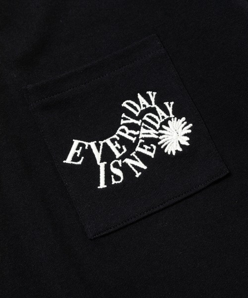 rehacer(レアセル)の「rehacer : New Day Logo Pocket CS / ニューデイ ロゴ ポケットカットソー(Tシャツ/カットソー・メンズ・ホワイト/ブラック・SMALL/MEDIUM/LARGE)」の13枚目の写真
