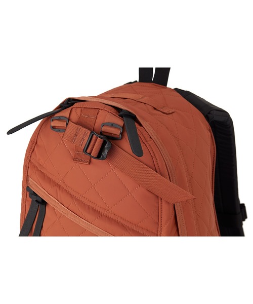 GREGORY(グレゴリー)の「デイパック DAY PACK ブラウンキルティッド(バックパック/リュック・メンズ・ブラウン・ONE SIZE)」の7枚目の写真