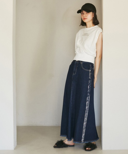 ROPE' PICNIC（ロペピクニック）の「【3サイズ展開】セミフレアロング箔プリントデニムスカート（デニムスカート・レディース・サックスブルー/ネイビー・36/38/40）」の5枚目の写真