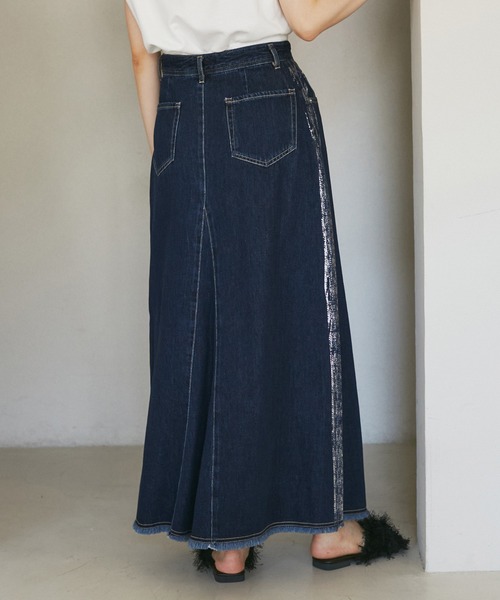 ROPE' PICNIC（ロペピクニック）の「【3サイズ展開】セミフレアロング箔プリントデニムスカート（デニムスカート・レディース・サックスブルー/ネイビー・36/38/40）」の7枚目の写真