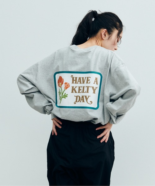 KELTY(ケルティ)の「ヴィンテージ ワッペンデザイン L/S ティーシャツ(Tシャツ/カットソー・レディース・レッド/ブラック/アイボリー・M/L)」の4枚目の写真