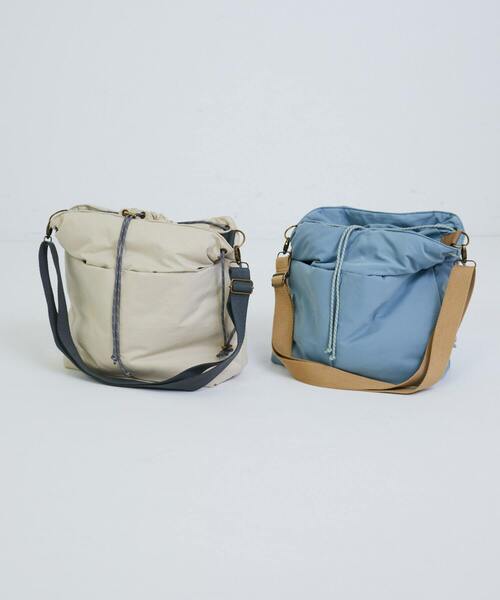 conges payes ADIEU TRISTESSE（コンジェ ペイエ アデュートリステス）の「中綿ボリュームショルダーバッグ（ショルダーバッグ・レディース・ライトベージュ/ライトブルー・FREE）」の11枚目の写真