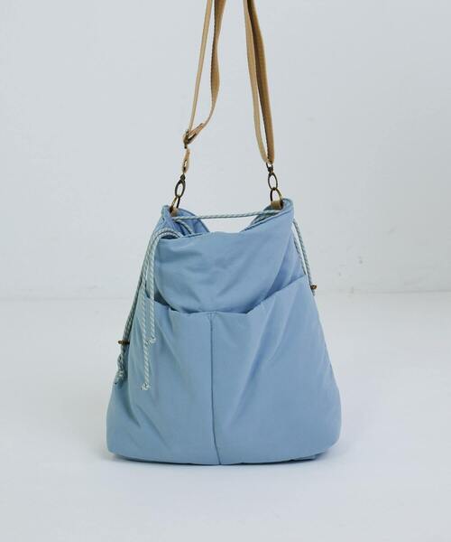 conges payes ADIEU TRISTESSE（コンジェ ペイエ アデュートリステス）の「中綿ボリュームショルダーバッグ（ショルダーバッグ・レディース・ライトベージュ/ライトブルー・FREE）」の5枚目の写真