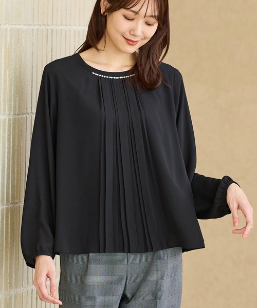 Honeys（ハニーズ）の「プリーツ使いブラウス（シャツ/ブラウス・レディース・アイボリー/ブラック/グレイッシュベージュ/ラベンダー・S/M/L/LL/3L）」の7枚目の写真