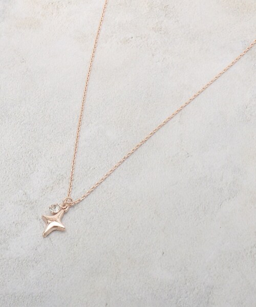grove（グローブ）の「◆スターモチーフショートネックレス（ネックレス・レディース・シルバー系/ゴールド/シルバー・00）」の2枚目の写真