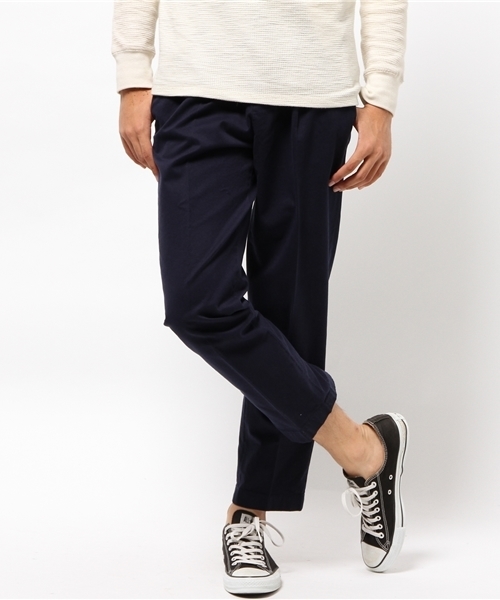 URBAN RESEARCH（アーバンリサーチ）の「UR 製品染めタックパンツ（その他パンツ・メンズ・カーキ/ベージュ/ネイビー・LARGE/MEDIUM）」の3枚目の写真