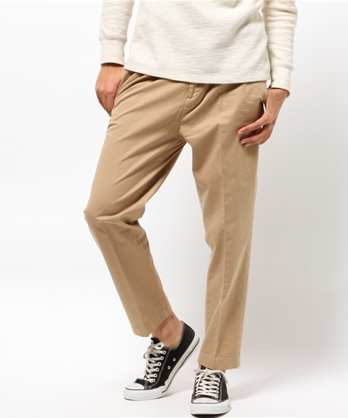 URBAN RESEARCH（アーバンリサーチ）の「UR 製品染めタックパンツ（その他パンツ・メンズ・カーキ/ベージュ/ネイビー・LARGE/MEDIUM）」の8枚目の写真