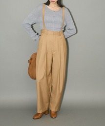 ハイウエスト サスペンダーパンツ」に該当するベージュ系の