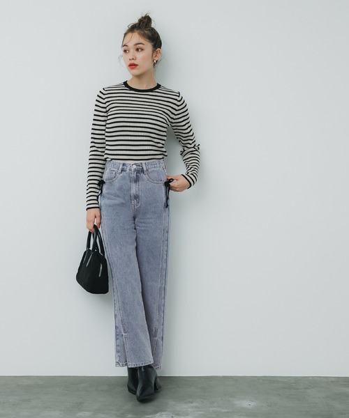 coca（coca）（コカ）の「【WEB限定セール】ベロアリボン付き スリットデニムパンツ（デニムパンツ・レディース・ブルー・S/M/L）」の4枚目の写真