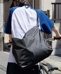 TRUSS | TRUSS/トラス リップショルダー マルシェバッグ 21L 2wayバック はっ水機能 袋口ドットボタン付 ショルダーバッグ 2026年 夏 夏服(ショルダーバッグ)