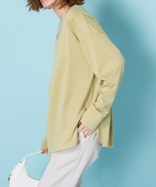 BELLUNA PLUS(ベルーナ)の「もちっとなめらか!サマ見えプルオーバー(Tシャツ/カットソー・レディース・アイボリー系/チャコール/イエロー/ラベンダー/セージグリーン・LARGE/MEDIUM/X-LARGE)」の18枚目の写真