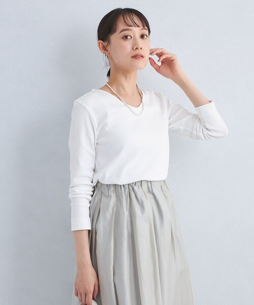 green label relaxing（グリーンレーベルリラクシング）の「ベーシック フライス Vネック プルオーバー カットソー（Tシャツ/カットソー・レディース・オフホワイト/ブラック・FREE）」の2枚目の写真