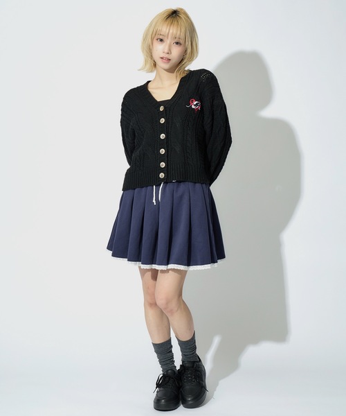 ALLuRing ChaRm(アリュリングチャーム)の「AR heart logo short cardigan / ARハートロゴショート丈カーディガン(カーディガン/ボレロ・レディース・ホワイト/ブラック・FREE)」の14枚目の写真