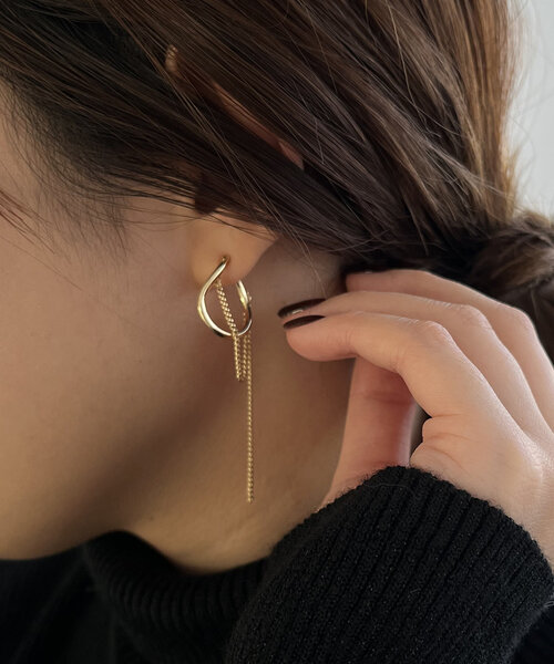 GOLDY(ゴールディ)の「〈GOLDY/ゴールディ〉変形フープチェーンピアス(ピアス(両耳用)・レディース・ゴールド/シルバー・FREE)」の2枚目の写真