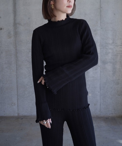 gina tricot(ジーナトリコ)の「Knitted babylock top(ニット/セーター・レディース・ブラック・S/M)」の3枚目の写真