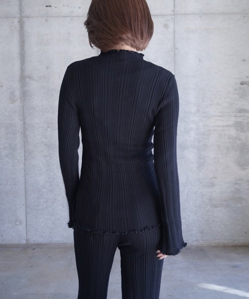 gina tricot(ジーナトリコ)の「Knitted babylock top(ニット/セーター・レディース・ブラック・S/M)」の5枚目の写真