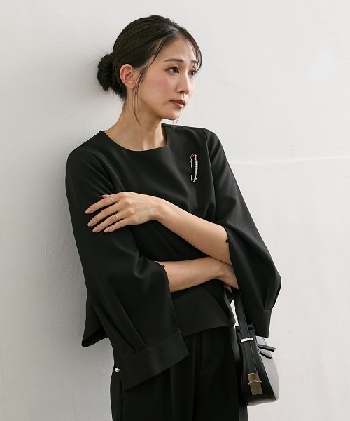 Petitjo（プッチージョ）の「小さいサイズ　【レディーススーツ】2WAY9分袖ブラウス (セットアップ対応・上下別売り)　低身長さん・小柄女性（シャツ/ブラウス・レディース・グレイッシュベージュ/ブラック/ネイビー・PSS/PS/PM/PL）」の19枚目の写真